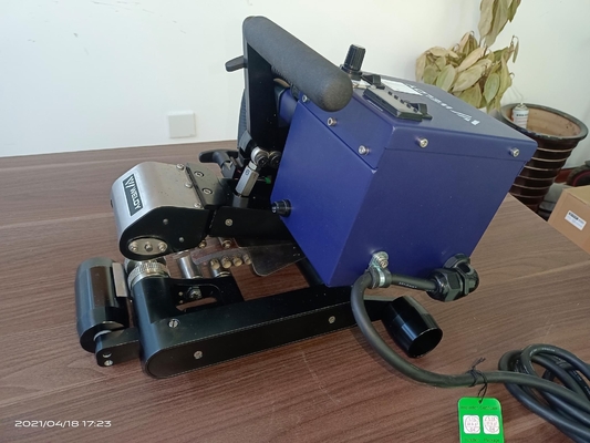 Weldy WGW300 Geomembrane Weld Seam Sealing Machine Dengan 1750W 0.5 -3.0MM